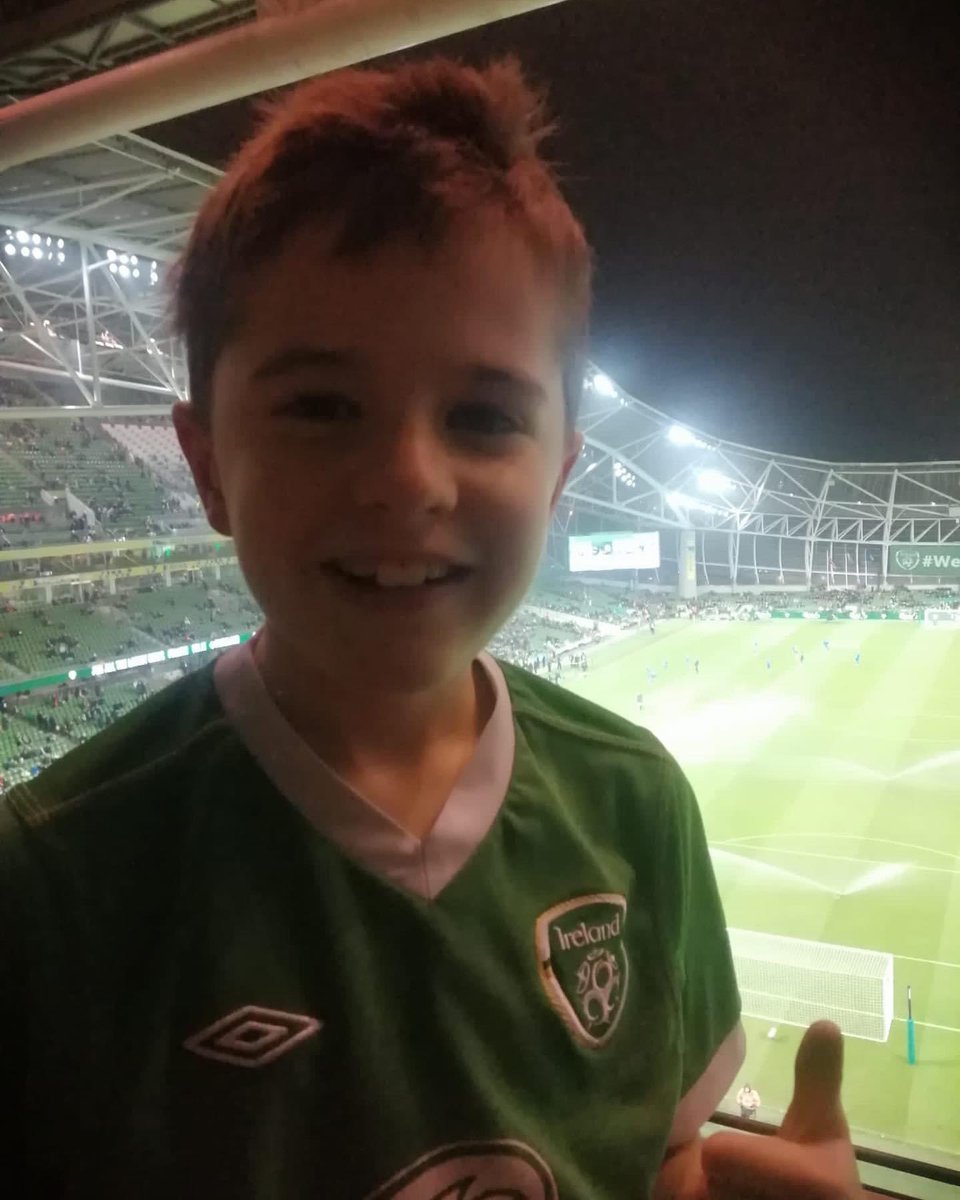 LuskUtd's tweet photo. Peter, one of our U11 boys cheering on the boys in green #luskunitedontour @FAIreland https://t.co/B3HwKp8EtS