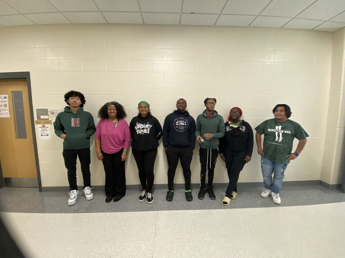 Ms. Nikki Hudson tweet media