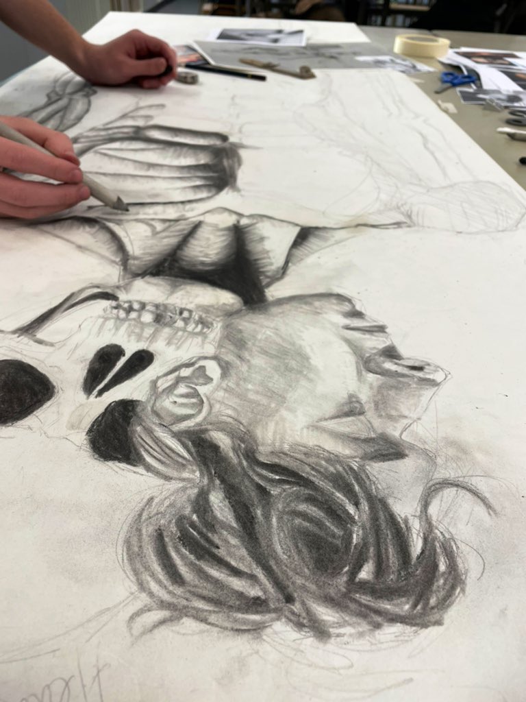Art_bchs's tweet photo. So proud of our wonderful year 13 art students on the start they made on their final pieces today in their mock exam! #LoveArt #LoveBCHS #LifeAtOsborne https://t.co/VneDtBWtM1