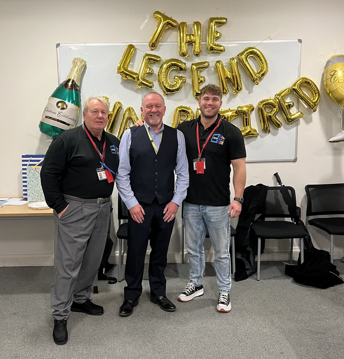 freakypete54's tweet photo. What a pleasure to wish Denis Holmes a very happy retirement today at Manchester Town hall.
A sad loss for #DWP #Jobcentreplus
#deservedrest #topguy @theb2wgroup @samfreakes8 #Adulteducation #Swap #trainingcourses #manchesterjobcentre @dmh8848dd @JCPinManchester https://t.co/6QtsEzHHKx