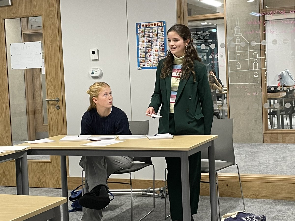 Excellent debates at the Joûtes oratoires 2022. Congratulations to our fantastic teams and thanks to #Habsboys for hosting #ismla #WycombeAbbey #WycombeML