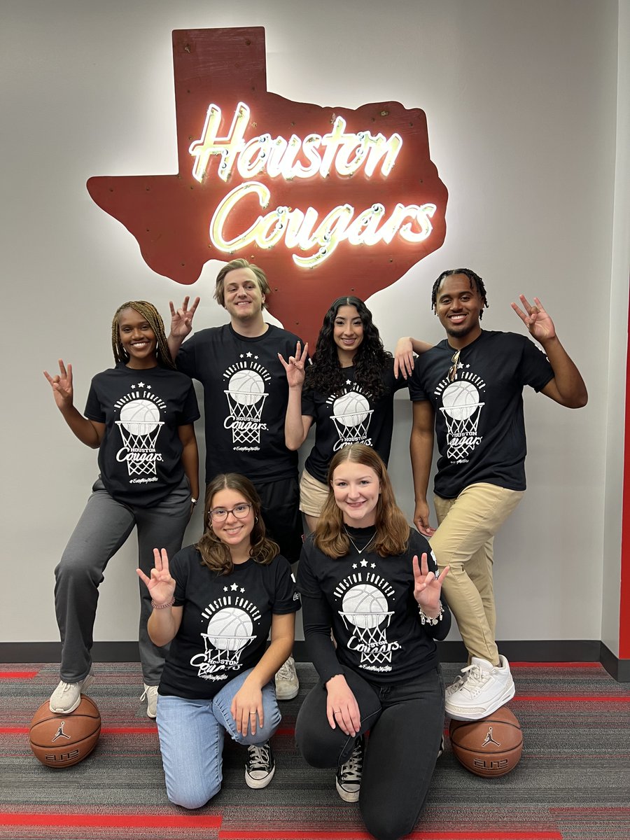 Cougarrrr Countryyyyy🗣️

Come support your <a href="/UHCougarWBB/">Houston Women's Basketball</a> team this Saturday at 4 PM for Houston Forever Night!

The first 300 fans will receive this limited edition blackout t-shirt🐾

Be loud and ⓌⒺⒶⓇ ⒷⓁⒶⒸⓀ

#GoCoogs x #EverythingMatters