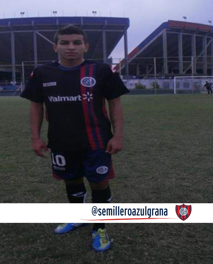 lacuerveria's tweet photo. ¡Te vamos a apoyar como lo hicimos desde el comienzo!

@AngelCorrea32 

#SemilleroAzulgrana https://t.co/VfvEcXzffw