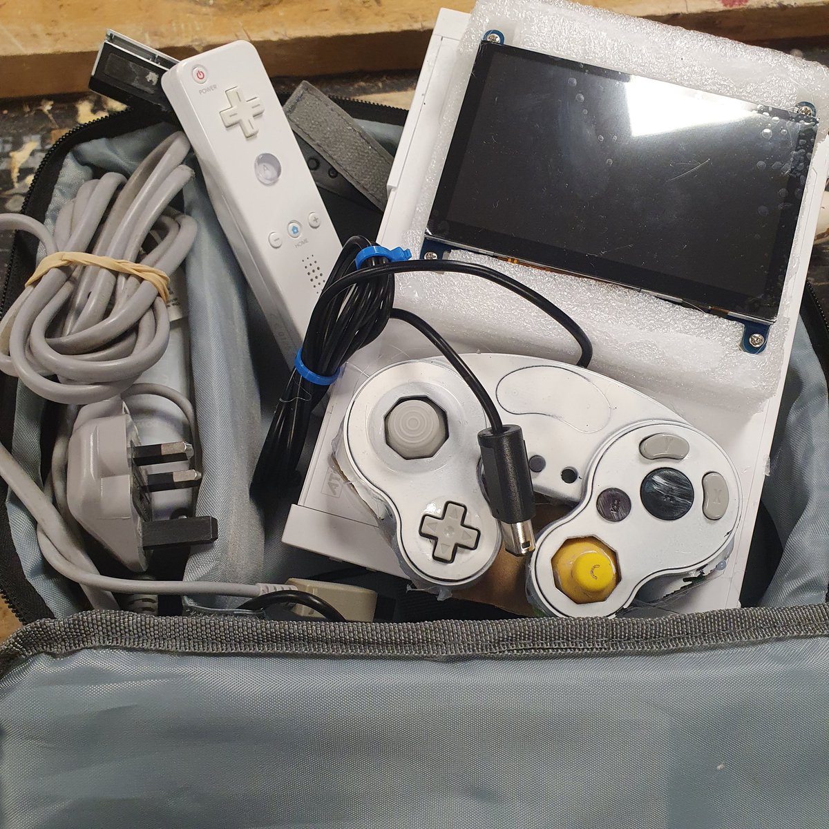 DHSDET's tweet photo. When you want to play your Wii on the move... build a portable Wii!!! Astounding work from James!! Well done!!

#whensitmyturn #teamdet #engineering #design #whoneedsgameboy 

@DunfermlineHS https://t.co/nBLyspzkld