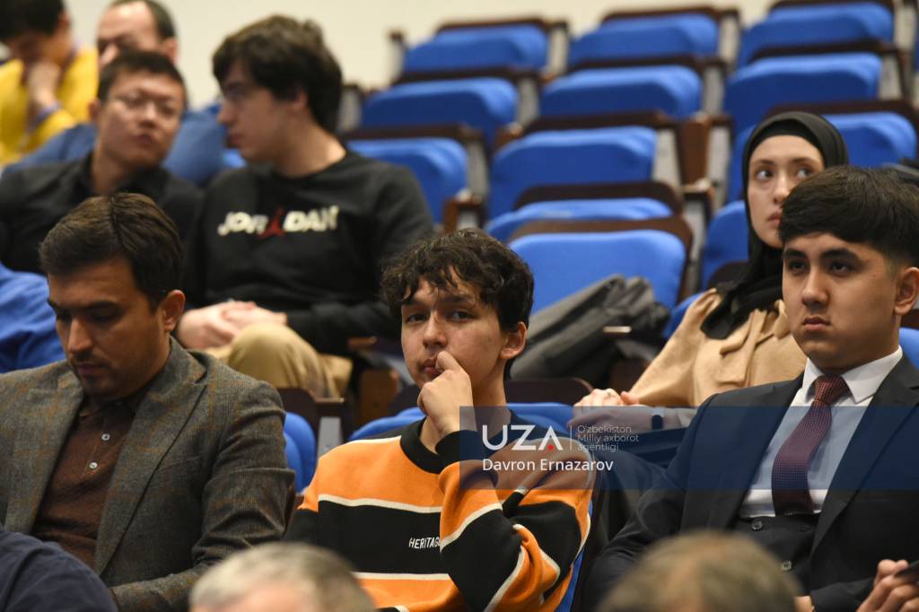 AfghanSolutions's tweet photo. The launch is organized by a joint project of the Ministry of Economic Development and Poverty Reduction of the Republic of Uzbekistan and the United Nations Development Programme (UNDP) in Uzbekistan "Empowering Youth to Master the Digital Economy and Digital Entrepreneurship" https://t.co/fCRWLGpW01