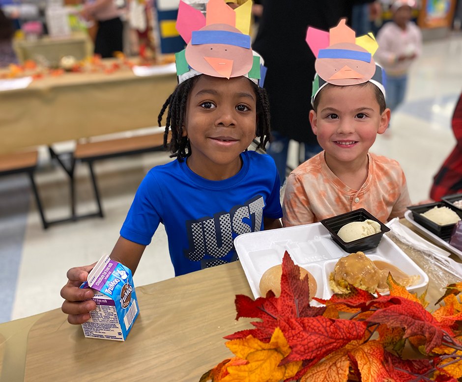 FrenshipISD's tweet photo. 💥 HAPPY THANKSGIVING! 💥 Today we are thankful for all of the amazing students and staff at Frenship ISD! We hope everyone is enjoying their holiday! https://t.co/LCLer8aY90