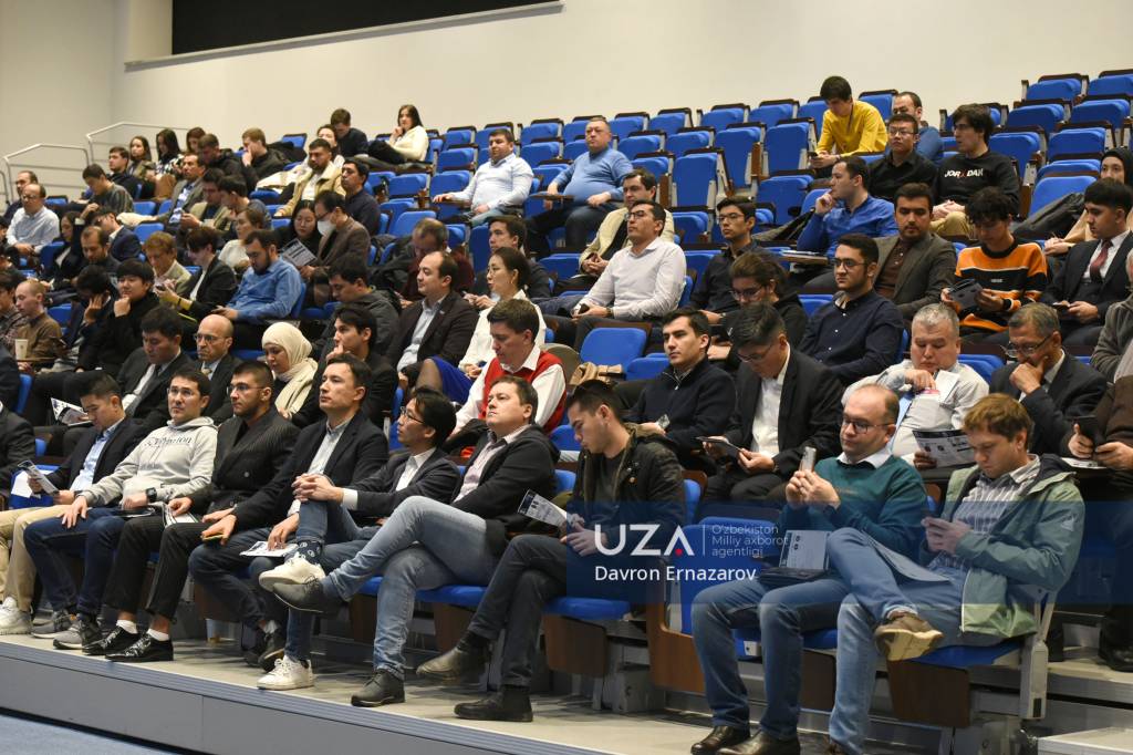 AfghanSolutions's tweet photo. The first SGP conference brought together a wide audience, including politicians, representatives of embassies, research and production associations and university students, and was devoted to how to help Uzbek startups and venture capital ecosystem make a leap and enter the GM. https://t.co/KAoTfIdsSo