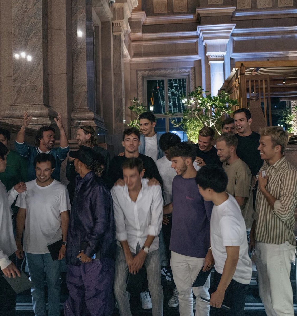 High5Forever's tweet photo. F1 twitter having a breakdown about the Seb goodbye dinner is not how I expected Thursday night to go but I welcome it https://t.co/C3x7VNvClu