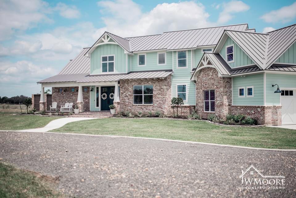 Barndominium & Farmhouses tweet media