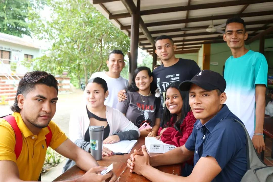 Unisucre's tweet photo. Hoy, 17 de noviembre se conmemora el Día Internacional del #Estudiante, desde nuestra #UniversidadDeSucre es un motivo para celebrar y felicitar a cada uno de los estudiantes que hacen parte de esta casa superior de estudios.
#EducaciónConCalidad #UnisucreContigo https://t.co/XbeVRTBBRa