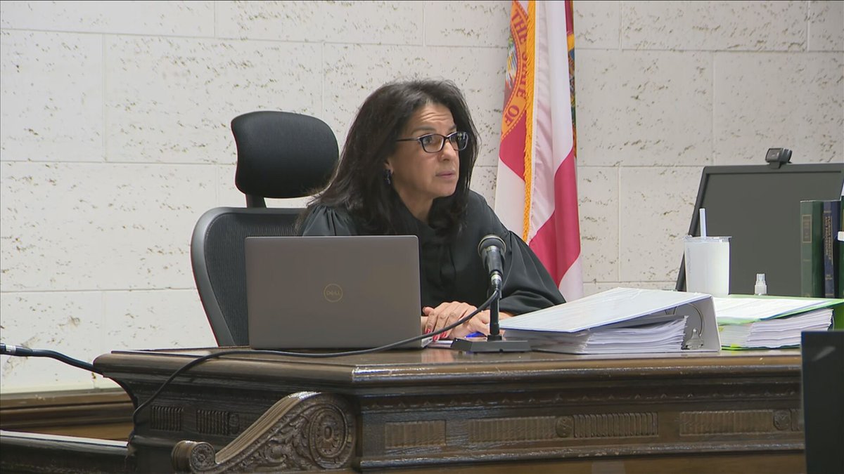 WPLGLocal10's tweet photo. Judge places Hammocks Community Association in receivership https://t.co/jpKlrFfyJn https://t.co/ugd8B3OFlv