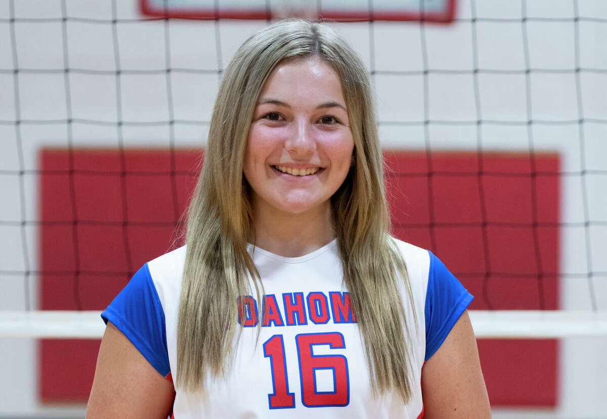 HS VOLLEYBALL: Coahoma’s Lewis named to District 3-3A 1st team mrt.com/sports/highsch…) via <a href="/mwtnews/">Midland Reporter-Telegram</a>