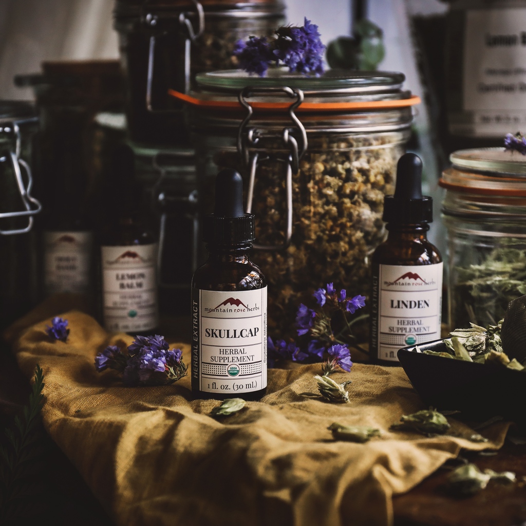 Burnout—most of us have experienced it. Adding nourishing #nervines and #adaptogens into our daily lives can help support and #balance the nervous system in trying times. Learn more about the herbs that can help you bring ease into your life. mrh.life/Burnout
#burnout