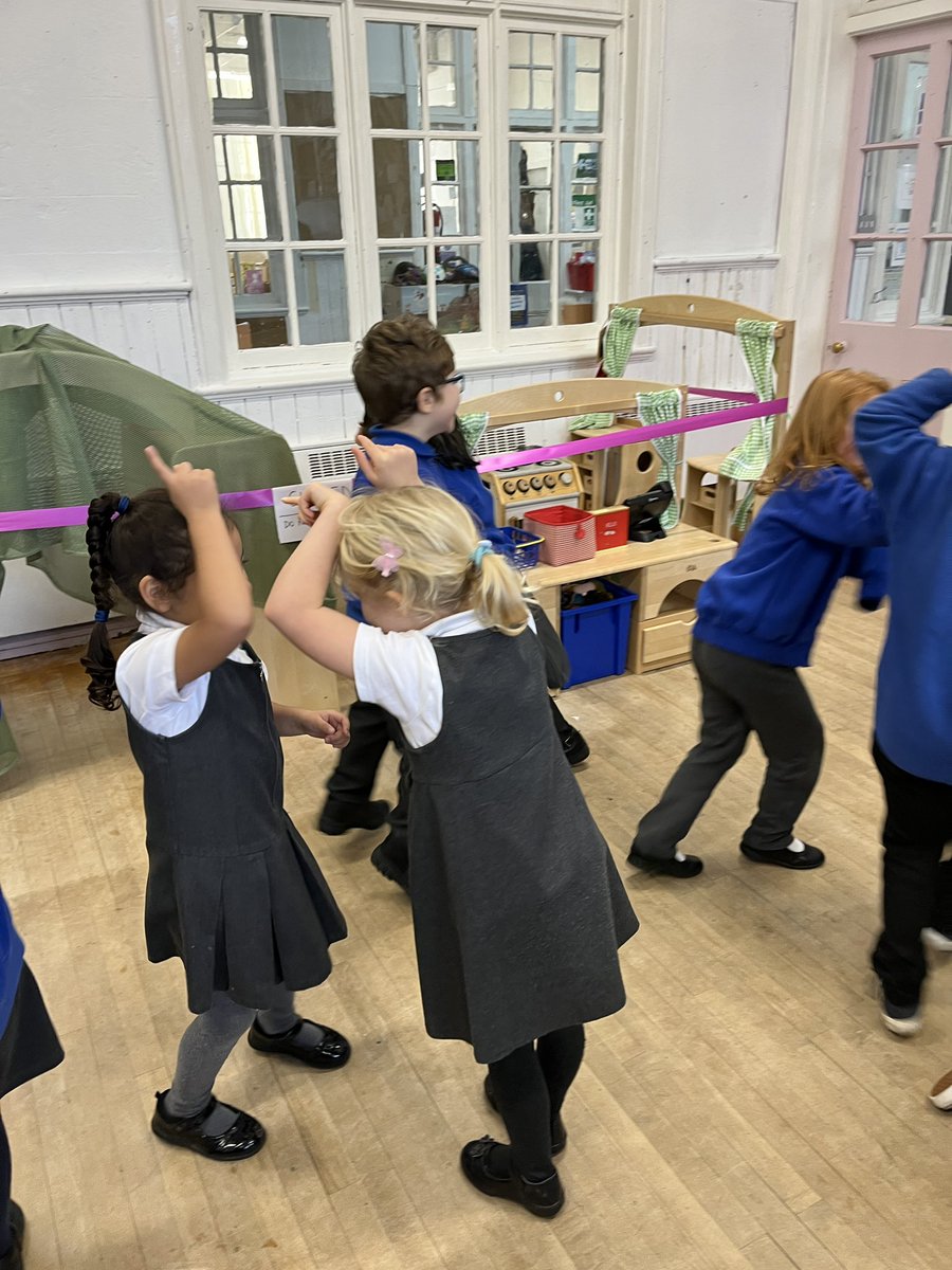 Michael Parsons (@mikeparsonsrpps) on Twitter photo Great session with <a href="/Kinetic_Theatre/">Kinetic School of Performing Arts</a> yesterday morning! We had unicorns, mermen, coral and fossils, and plenty of energy! Children’s creativity stimulated! Thank you Kieron! #roathea #roathllc #roathcurriculum Great session with <a href="/Kinetic_Theatre/">Kinetic School of Performing Arts</a> yesterday morning! We had unicorns, mermen, coral and fossils, and plenty of energy! Children’s creativity stimulated! Thank you Kieron! #roathea #roathllc #roathcurriculum