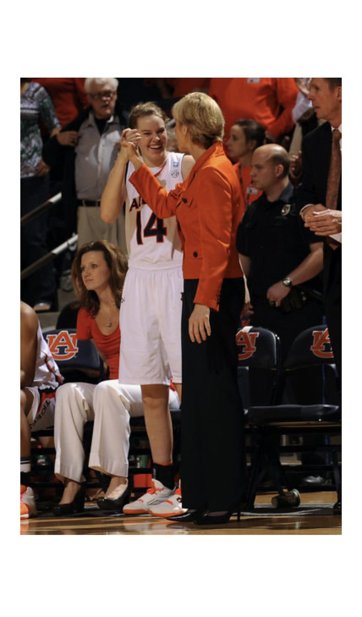 GTWBB's tweet image. Head Coach &amp;amp; Player ➡️ Head Coach &amp;amp; Associate Head Coach 🥺 A decade later &amp;amp; I think everyone agrees they look best in Gold and White! 💁‍♀️🐝💛 @blanchealverson @NellOnWheels @GTAthletics