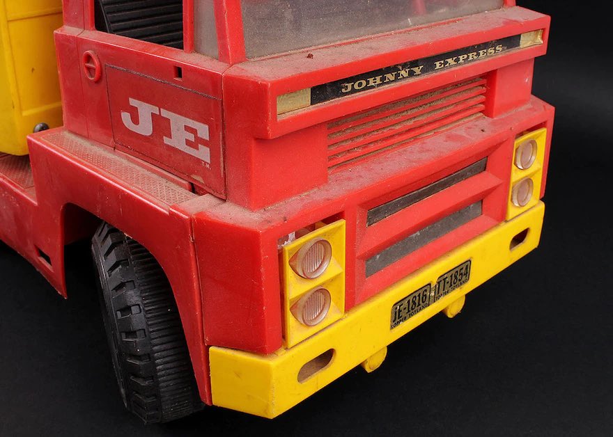 philzink's tweet photo. JOHNNY EXPRESS TRUCK.
Another 60s toy used for producing many Anderson vehicles was the Johnny Express truck from Topper Toys.
#gerryanderson #johnnyexpress #toppertoys https://t.co/CXZIgz7Tc3