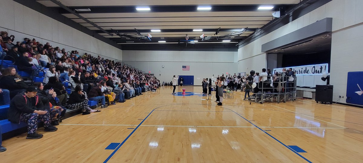 Our 4th and 5th grade Falcons presented an amazing music performance this evening! We are thankful for our Fremont teachers, students, and parents who made this event special!