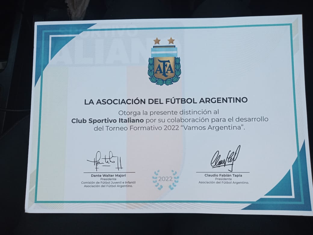 Club Sportivo Italiano on X: RECONOCIMIENTO PARA SPORTIVO ITALIANO Este  jueves, se realizó la entrega de diplomas en AFA y Sportivo Italiano fue  reconocido. Más en  #VamosTano🇮🇹   / X