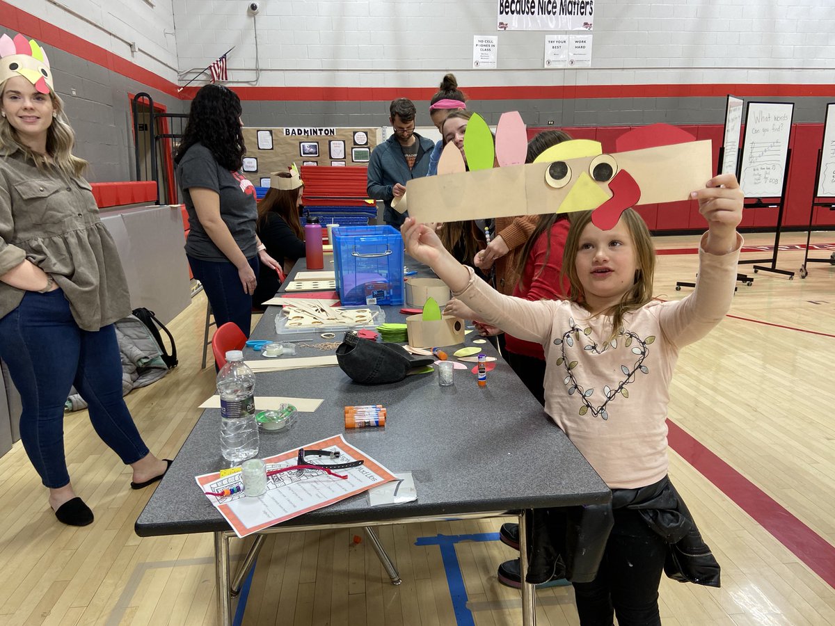 ablaine_cv's tweet photo. Thank you to everyone who helped make Humanities Night a success! @CVCSDWarriors https://t.co/VHJDF3MIJc