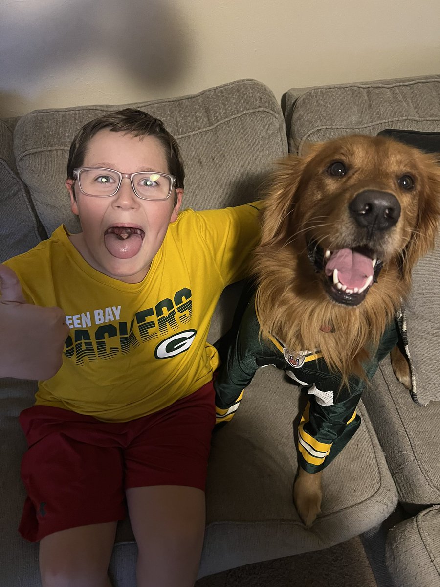 esch3434's tweet photo. #GoPackGo https://t.co/Pvdwl9KJMP