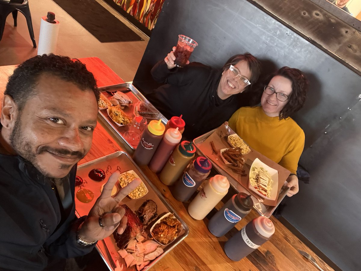 Thank you <a href="/SugarFireSmoke/">SugarFire Smokehouse</a>. Lunch after work was FANTASTIC! 🙌🏾🍖 <a href="/UPSers/">UPSers</a> #PeakSeason #BBQ #NomNoms #HR