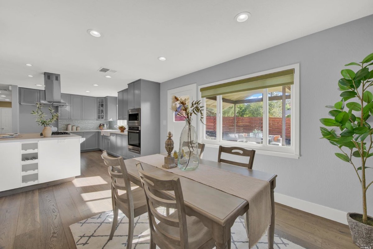 connieandjamie's tweet photo. A delight to call home with the updated and spacious kitchen, central heating and air conditioning, beautiful wood flooring, and an open floor plan ideal for entertaining and casual dining.

📍2226 La Londe Lane | Napa, CA 94558 https://t.co/CbUFx2qQcm