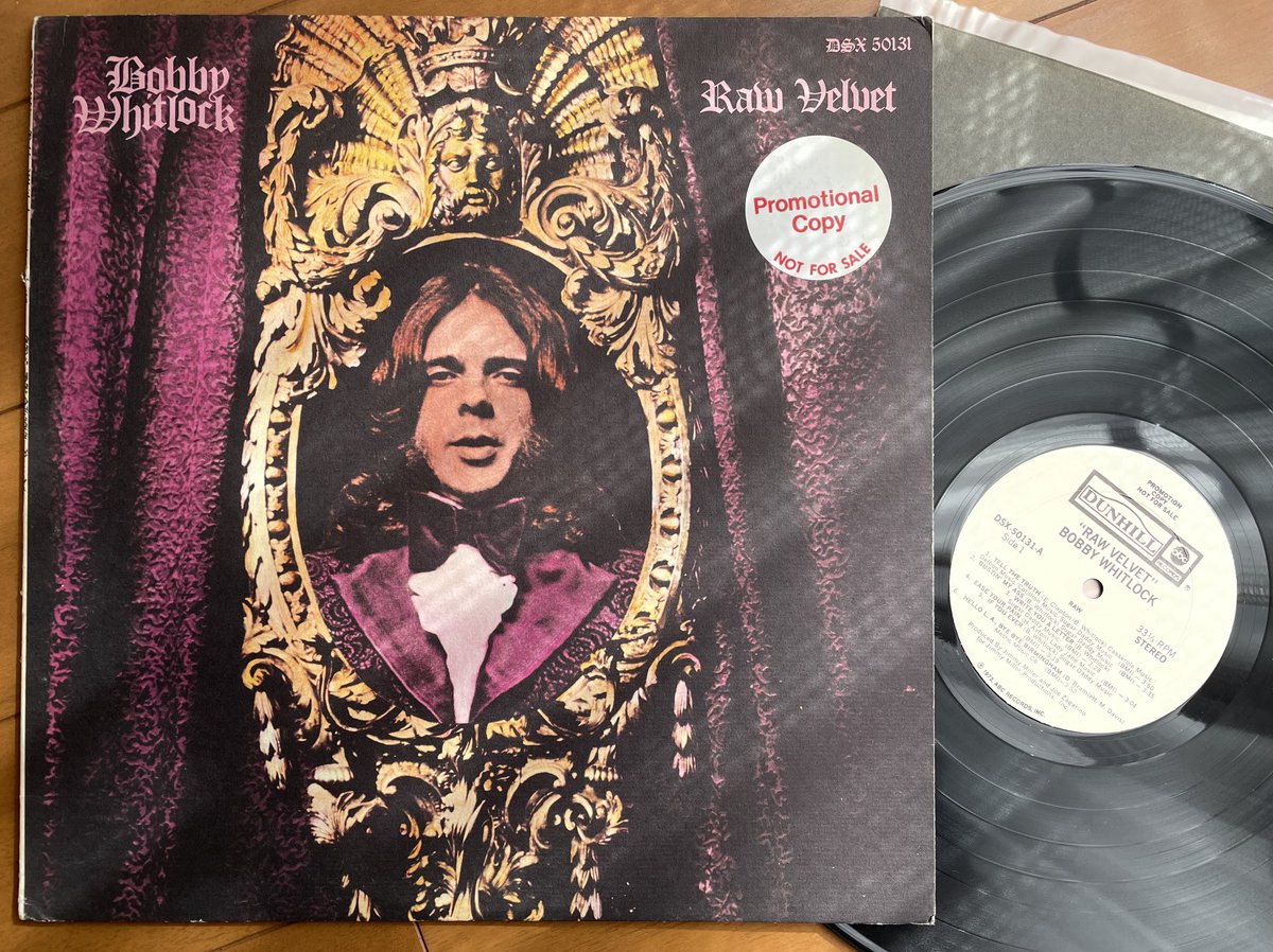 claptmania's tweet photo. #Bobby_Whitlock
"Raw Velvet"
Tell the Truthで始まる1972年のレコード。
ドミノス解散後のソロアルバム。
1stと共にスワンプの名盤である一枚。
天気も良く、スワンプな音空間が心地よく、、、と言いつつ昼飯何にしようか?迷ってる時間でもある。😅 https://t.co/leAM5VL8Ct