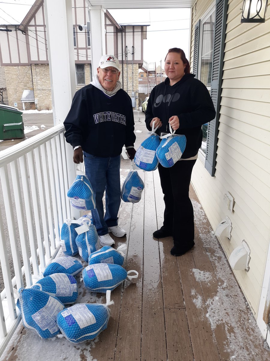 DickLuther's tweet image. #FridayNightLights  - Help Others
I had a Great Day Delivering Turkeys to 
the Shelters and to Folks who need some
Help!!  100 Turkeys in my Chevy, my
23rd Year!  Thanks to the Turkey Club!

#CareForOthers
#HelpMany
#HappyThanksgiving
           🦃🦃🦃🦃