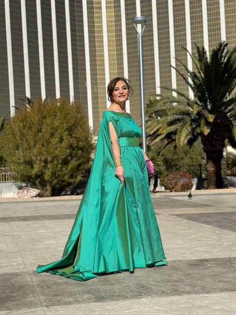 JOSEESCAURIZA's tweet photo. ¡Emocionante! Berta Rojas de Paraguay acaba de GANAR un premio grammy latino. Orgullo nacional. Es la primera vez que un paraguayo obtiene este galardón tan importante a nivel mundial. Y ella se lo merece, es una artista increíble con una trayectoria impecable. https://t.co/jZyIehc95B