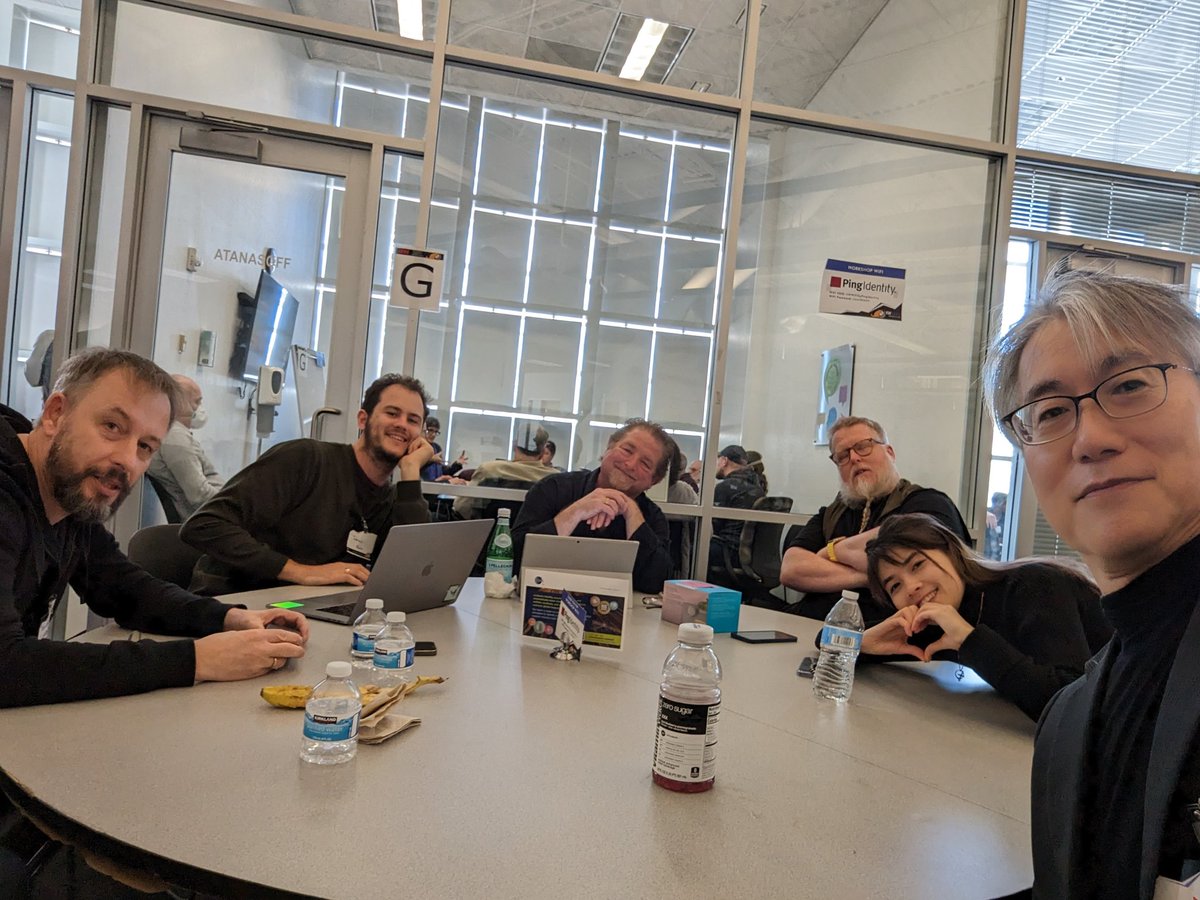 intensive and heated discussion on metedata discovery aka federation #iiw