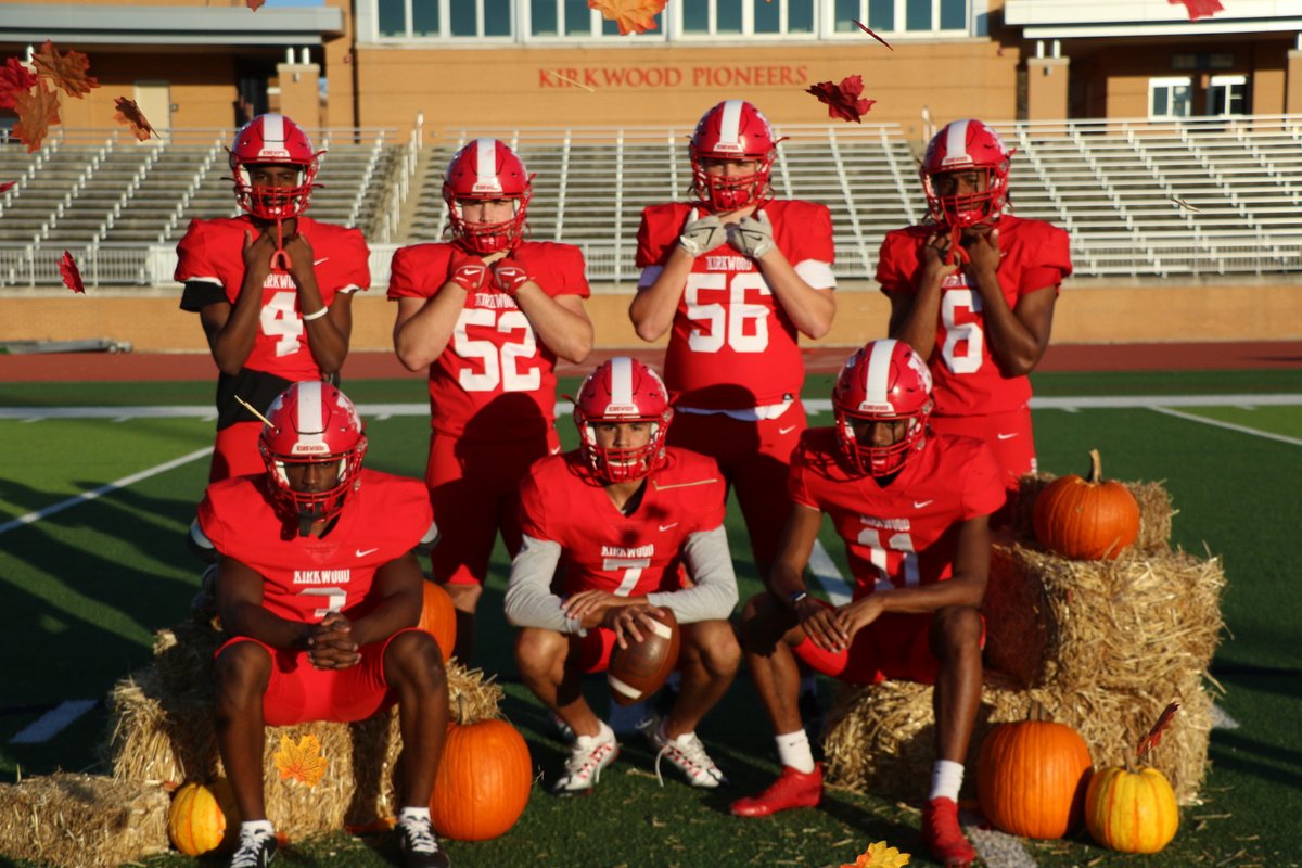 1 WEEK UNTIL TURKEY DAY 🍁🦃🏈
Pioneers battle the Statesmen at WG Hixon Middle
Be sure to buy tickets before the game!

Thank you to the Summit All Season's Market at Kirkwood Farmers Market!