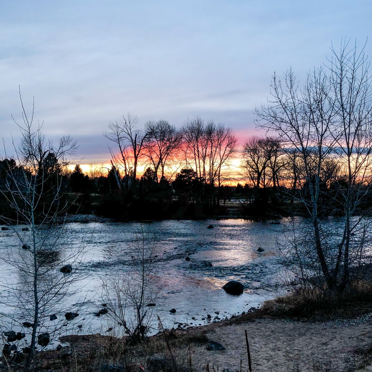 DrEarwicker's tweet photo. Check out our virtual and remote divorce mediation services in Rochester MN. We bring mediation to you, virtually and online! #mediation #ConflictResolution #ADR https://t.co/P7rxMA5Vrt https://t.co/sqCEGhkTQl
