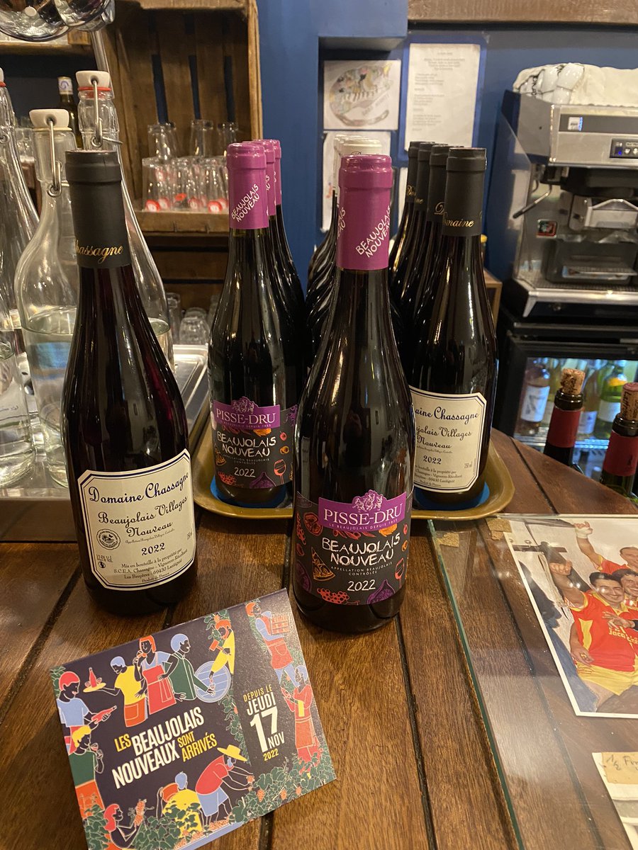 BigSi_Leafield's tweet photo. Remember remember #3rd #Thursday in #November is #BeaujolaisNouveau day! Having just tried many bottles tonight, I can say another great year! @foodandwine @LemanoirVV @vivino @VinsdeGaillac @WineSpectator @WineEnthusiast https://t.co/lcYj8u9dnX