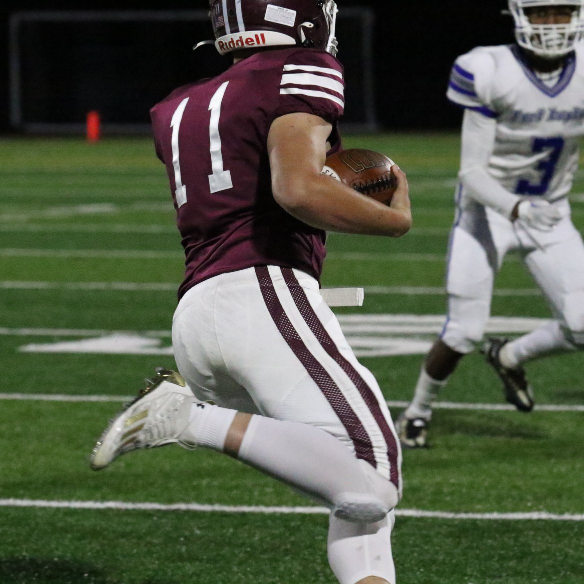 𝐀𝐥𝐥-𝐂𝐨𝐧𝐟𝐞𝐫𝐞𝐧𝐜𝐞 𝟏𝐬𝐭-𝐓𝐞𝐚𝐦
#11 Alex Larson RB 🏈
215 ATT 1262 YDS / 5.9 YPC  🏃‍♂️💨
2 Games over 250+ YDs Rushing 😤
10 Total TDs ✅
@acpmedia19