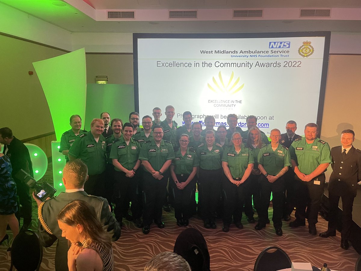 gregm1969's tweet photo. Highly honoured to be part of the @OFFICIALWMAS excellence in the community awards where lots of @stjohnambulance volunteers across the west midlands region were given awards @hblondon @CraigAHarman @stjacoo https://t.co/ie6ZR5k5ay