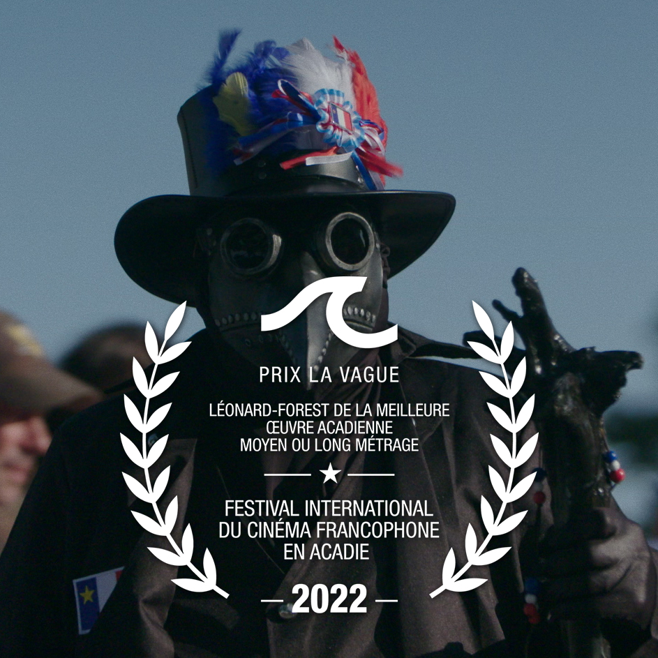 onf's tweet photo. 🌊 Le Prix de la Meilleure œuvre acadienne (moyen ou long métrage) / Prix La Vague Léonard-Forest du @FICFAFilmZone a été remis ce soir à "Croque-mort. C'est beau la vie!" de Georges Hannan! 
Félicitations à toute l'équipe! 🏆
#Acadie #FICFA2022 #ONF https://t.co/1TIrNlkY6b
