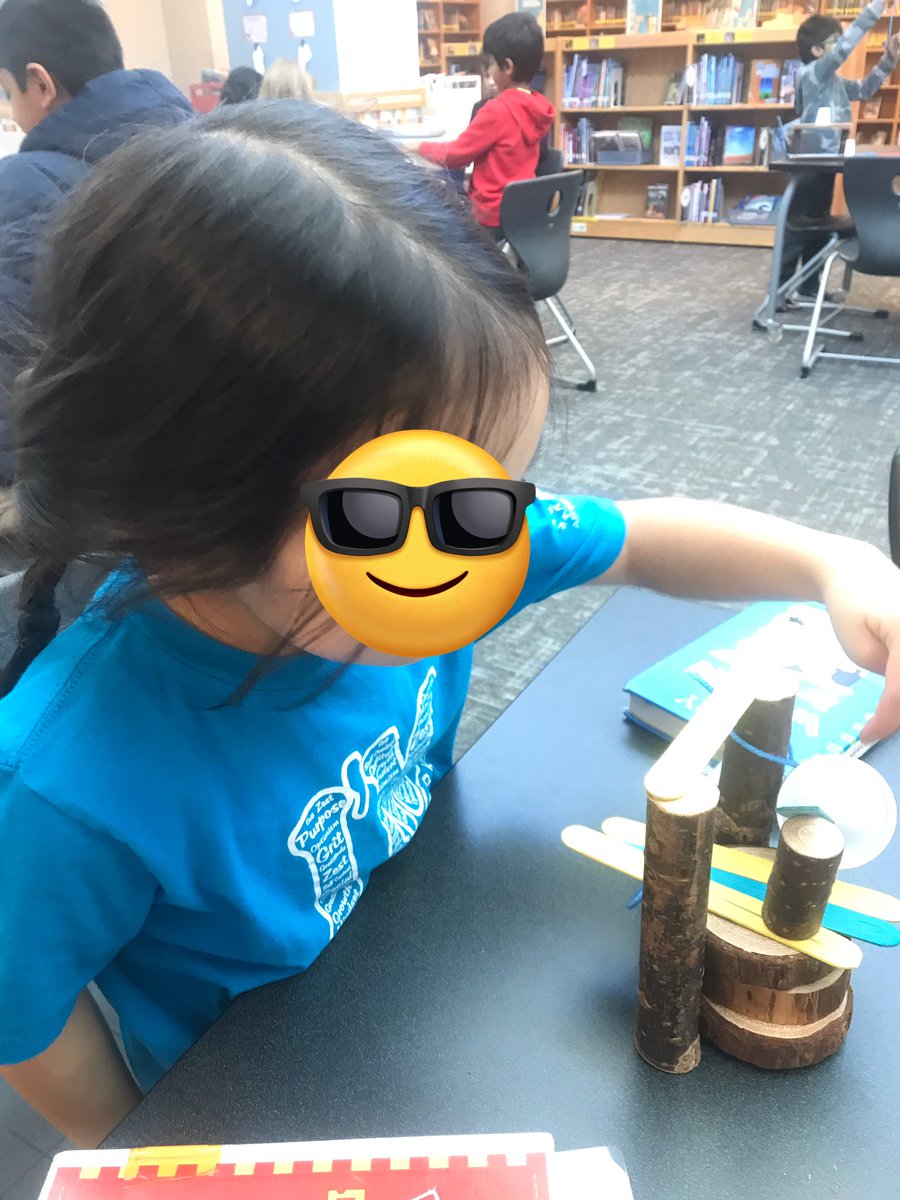 legitmrswhitt's tweet photo. We are using our design thinking to engineer a turkey trap! 🦃 I love seeing these creative brains in action! @AshleyElem @FISD_Libraries https://t.co/IHddKNLZwD
