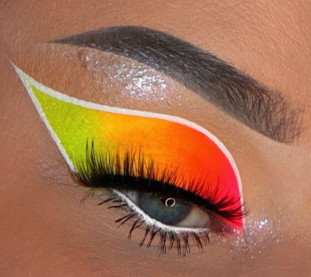 ProfusionCo's tweet photo. Graphic liner lovers, wya?! 👀 Get the look using our Bright Lights liners! 🤍 @jeppsmakeup used shade White

Shop all Bright Lights liners online &amp; @walmart! 

_______________
#ProfusionCosmetics #graphicliner #makeupbeauty #beautyday #makeuppage #featuringmuas #walmartfinds https://t.co/IZPZsClBTD