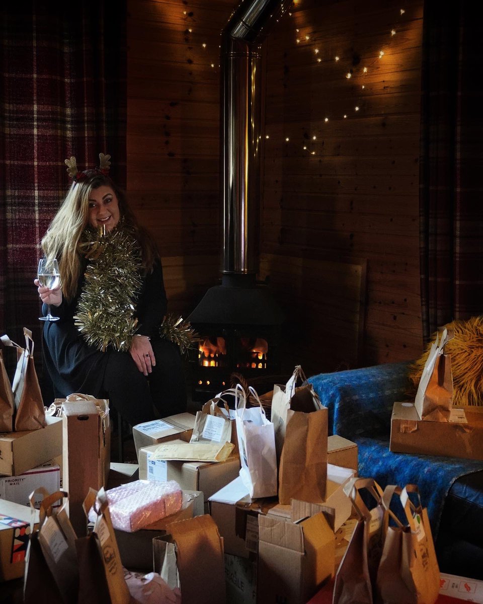 Hi folks! We are doing a month of Scottish giveaways over on our Instagram🥰. We’ve partnered with over 50 Scottish businesses in food, drink, craft and accommodation🏴󠁧󠁢󠁳󠁣󠁴󠁿. Find our insta here - Instagram.com/theayelife 

#MakeItScottish #Scotland #Giveaways  #Win #GiveawayAlert