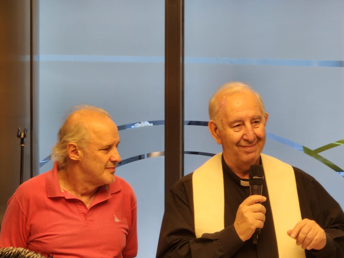 El compañero, Presidente del Fondo Compensador <a href="/quintanilladar/">Dario Quintanilla</a> junto al Sec. Gral. <a href="/MarinFoetra/">Claudio Marin</a> en la Inauguración de la Clínica del Centenario del Fondo Compensador Telefónico. 
"Los trabajadores les vamos a poner nuestros valores a esta Clínica. Solidaridad e inclusión"