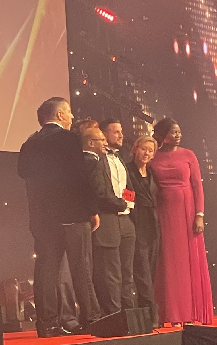 Put your hands together for our winners of the Innovation and Improvement in Reducing Healthcare Inequalities Award <a href="/nhsuhcw/">UHCW NHS Trust</a> Well done! #HSJAwards