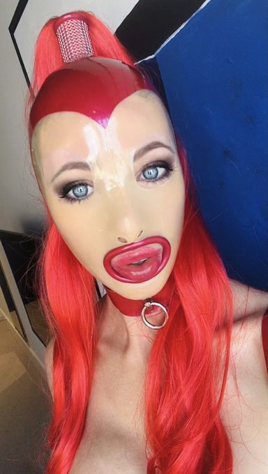 do you like to see me in red  https://t.co/NANKIeTnAo https://t.co/SnGLCNyUpK<a href="/tag/blueeyes"class="tags"><span>#blueeyes</span></a><a href="/tag/redlipstick"class="tags"><span>#redlipstick</span></a><a href="/tag/latex"class="tags"><span>#latex</span></a><a href="/tag/redlips"class="tags"><span>#redlips</span></a><a href="/tag/rubber"class="tags"><span>#rubber</span></a>