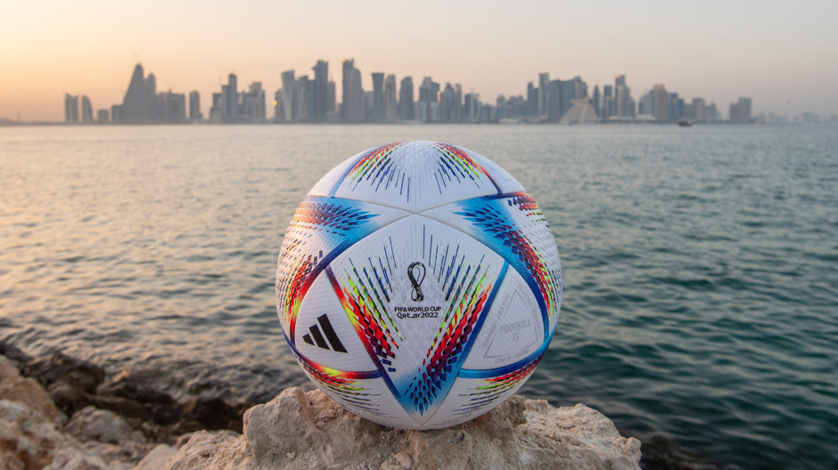 SXM_Auto's tweet image. #FIFAWorldCupQatar2022  is about to kick off in Qatar, and Canadians can hear play-by-play LIVE! ⚽ SiriusXM Canada will bring you TSN’s coverage of all matches on SiriusXM 999 - stream on the SXM App.  #SiriusXMAuto