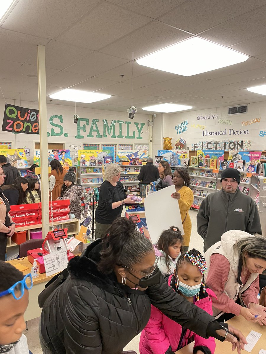 Regina M tweet media