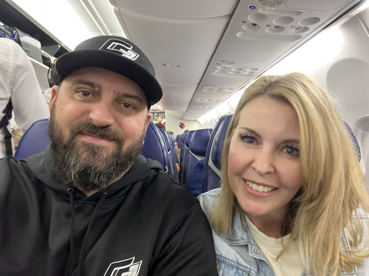 ✈️🔱🏈
Get ready Tempe…It’s gonna be a damn Brown family reunion this weekend! 
<a href="/CarterABrown/">Carter Brown</a> <a href="/NicoleBrown84/">Nicole Brown</a> <a href="/AlBrown_PE/">Alan Brown</a> <a href="/_angie_brown/">Angie Brown</a> <a href="/20carolinebrown/">caroline</a> <a href="/_clairebrownn/">claire brown</a>  + Twitterless Mom &amp; Dad
#CB3TravelWear