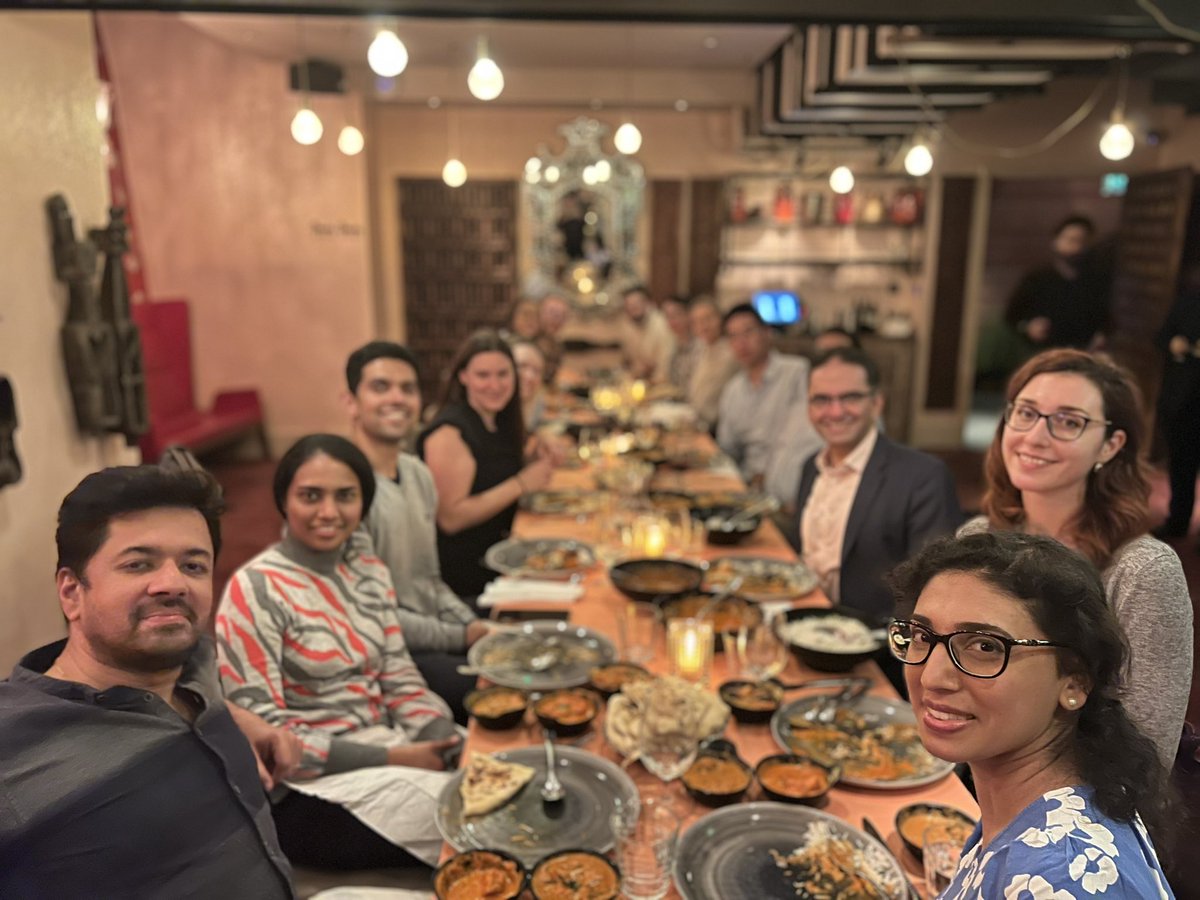 A banterful fun (with some education) evening with our trainees/fellows on our King’s annual Haem SpR networking dinner evening! And some yummy #indianstreetfood. @jennifer_vidler @MajumderKali @KHPHaematology properly kicking in the festive cheer..🍷