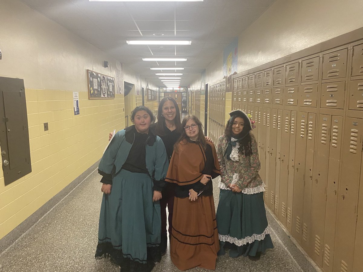 Best of luck to the BHS Masters Guild tonight for opening night of A Christmas Carol! I was fortunate to have a backstage pass chaperoning the rehearsal of this talented crew! 
<a href="/BethpageFPArts/">BethpageFPArts</a> <a href="/BethpageUFSD/">BethpageUFSD</a> <a href="/DschneiderBUFSD/">Dave Schneider</a>