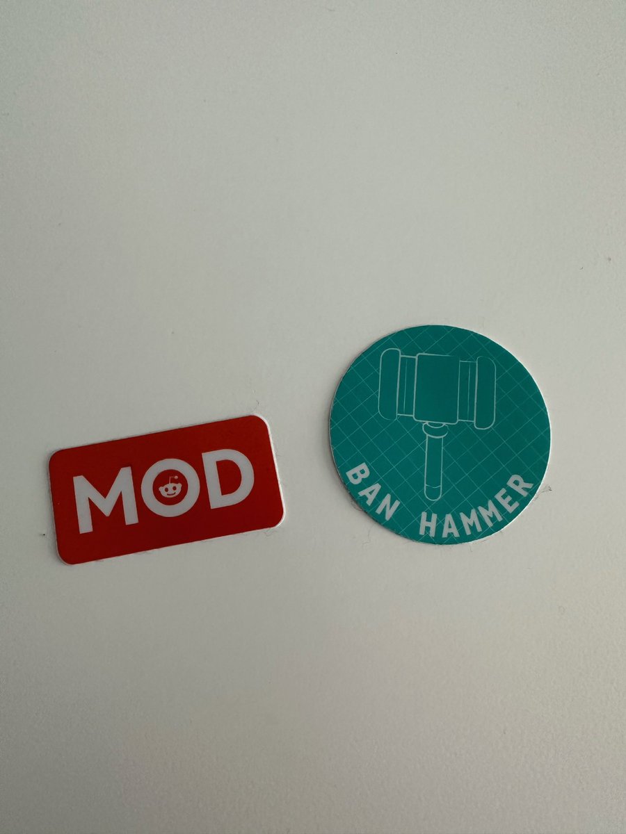 u_mvea's tweet photo. Just received my @Reddit mod swag for participating in the recent #RedditMod summit. Thanks Reddit! Love the picnic rug, the badges, the mug and the stickers!!! https://t.co/UIuPVTEbnj