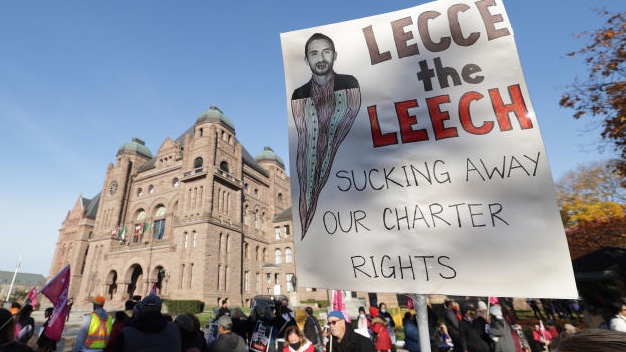 cm93967811's tweet photo. @MurphyGallagher #Disgusted 
Ontarian families are fed up with your government’s cuts to education, its obvious privatization agenda, and hidden mandate letters.
You bargained in bad faith, then tried to smash CUPE’s democratic rights with Bill 28.
Parents #StandWithCUPE.
#FireLecce #onpoli https://t.co/WXibSMwlWH