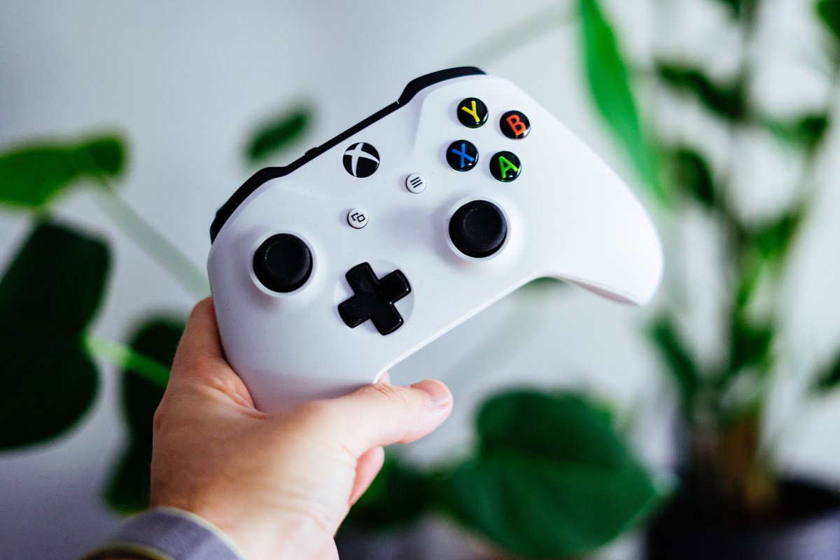 Time to level up your Xbox. Gear up your console with the best accessories for better a gaming experience: bit.ly/3s7mUcn